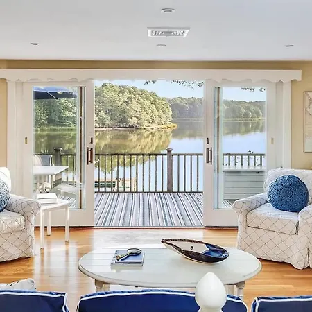 Waterfront Incredible Views And Private Dock Villa